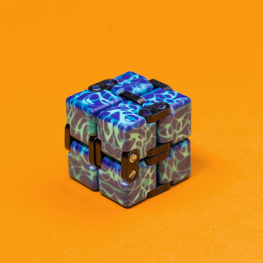 infinity-cube-colorful-blue