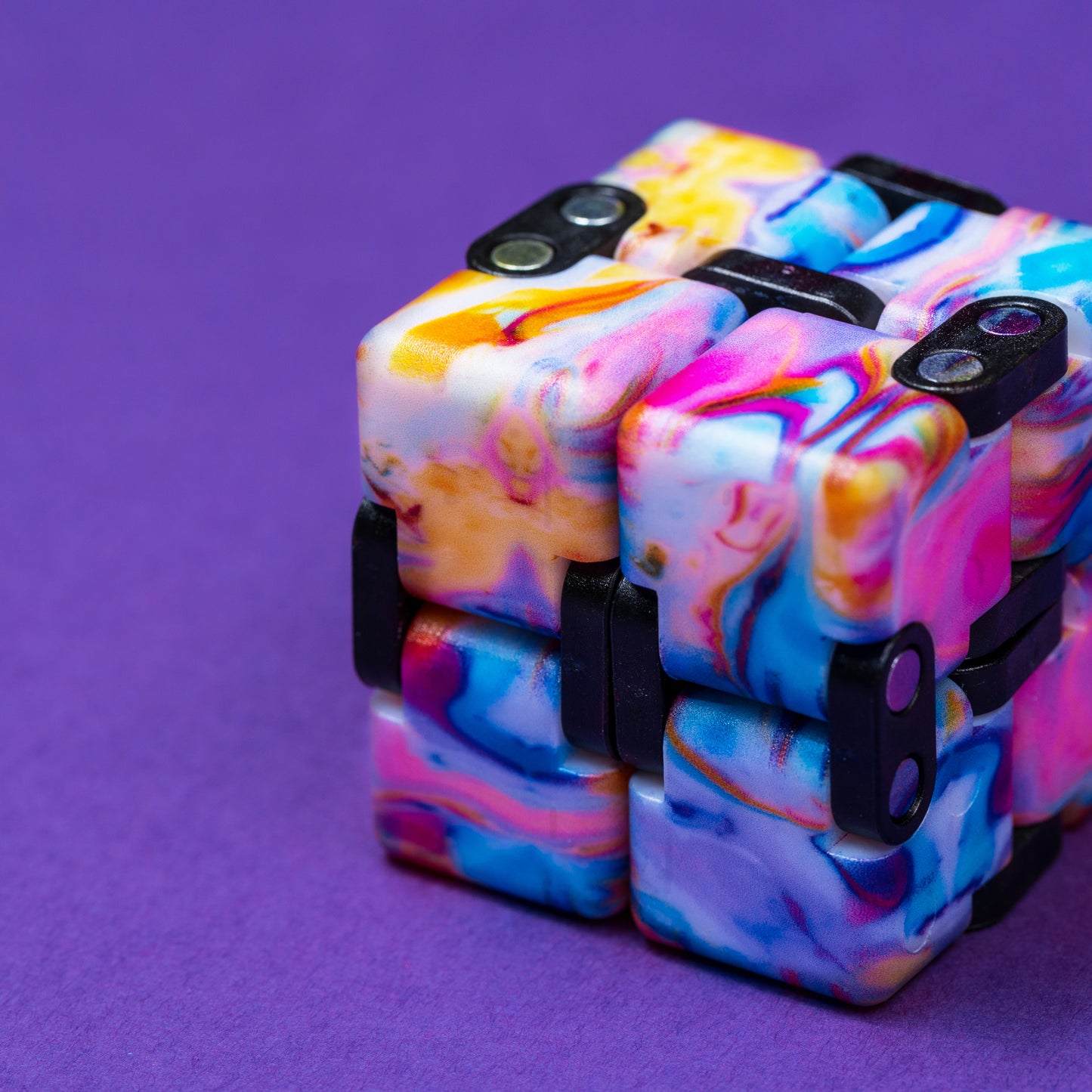 infinity-cube-marble-2